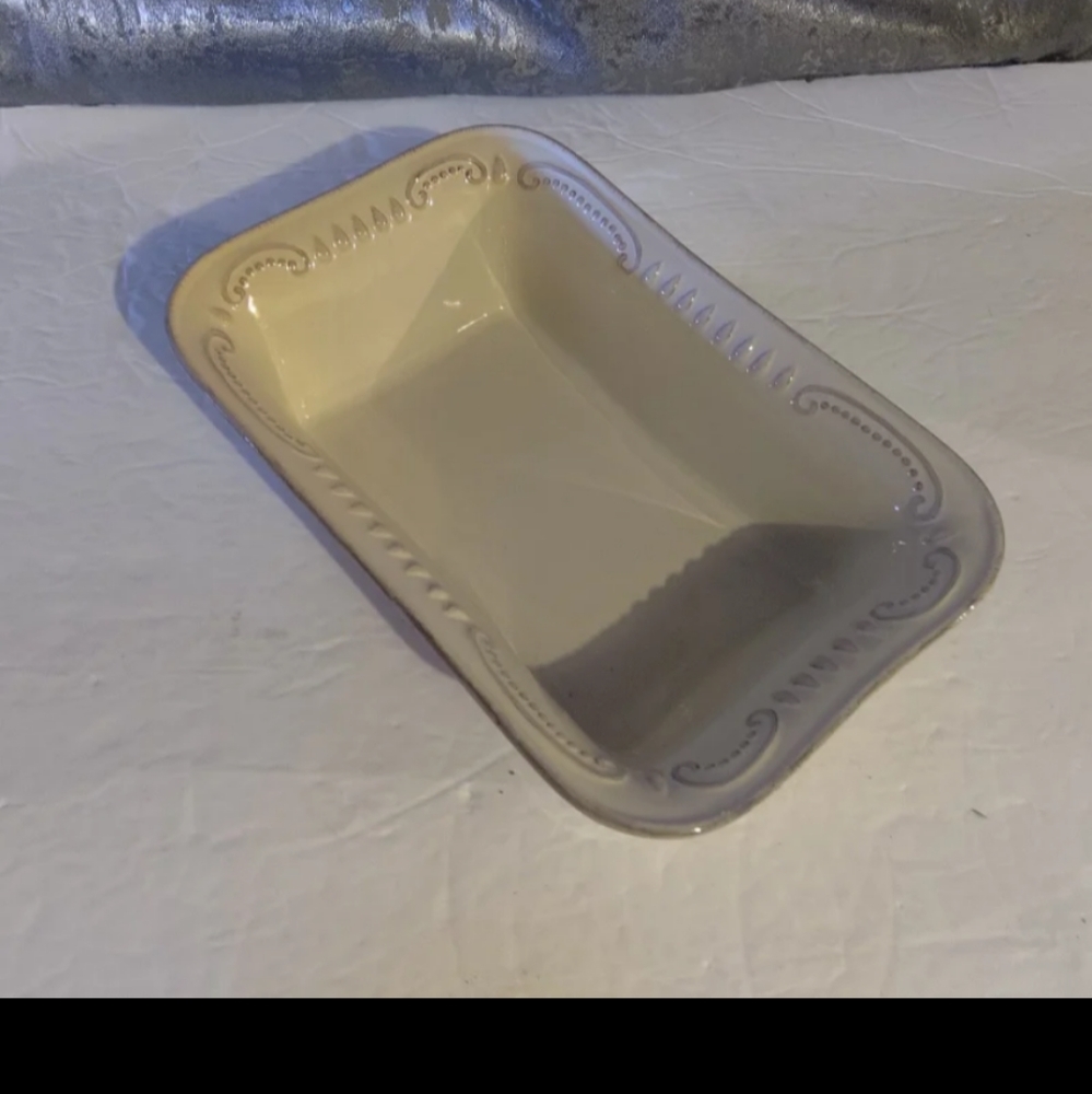 Worldwide Beige Embossed Baker Loaf Pan Dish  New  4x7x2
